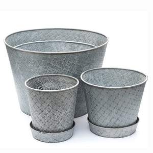 Jarrones hechos con centro de mesa decorativo de metal para el hogar o boda disponibles en forma y tamaño personalizados para uso regular - Product Image 5