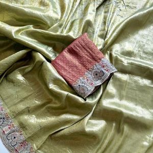 Sari en soie douce de qualité supérieure avec tissage jacquard intégré et bordure brodée de sequins, idéal pour les mariages et toutes les saisons, prix de gros - Product Image 2
