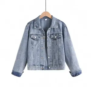 Hot Sale OEM Stylish <b>Women</b> Denim Jacket With Collar <b>Women</b> Customized <b>Light</b> <b>Blue</b> Washed Casual <b>Jean</b> Jacket for Sale - Product Image 2
