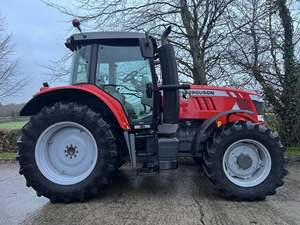 Tracteur agricole d'occasion Massey Ferguson 7614, 160 CV, couleur rouge - Product Image 4