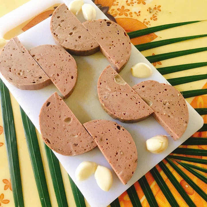Vietnamese Beef Bologna with Green Chili Spicy Sausage for Export
