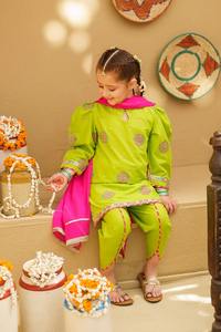 Magnifiques Salwar Kameez Lehenga Choli en acrylique ornés pour filles pakistanaises, pour les mariages, l'Aïd, les anniversaires et les célébrations - Product Image 3