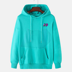 Sudadera con Capucha Moderna para Hombre, con Textura Ligera y Corte Moderno, Ideal para Usar en Capas o Sola en Situaciones Cotidianas - Product Image 1