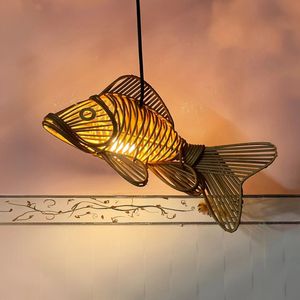 Lampe suspendue en forme de poisson en rotin naturel tissé à la main pour la décoration intérieure - Product Image 3