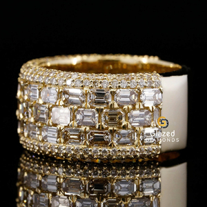 Fantaisie nouvelle baguette et ronde taille brillant diamant cultivé en laboratoire bague Hip Hop glacé en or jaune 10kt - Product Image 3