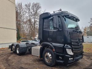 Camión Mercedes-Benz ACTROS 2546 Diésel 6x4 Transmisión AUTOMÁTICA Euro 6 Capacidad de Carga 1-10t Volante a la Izquierda - Product Image 5