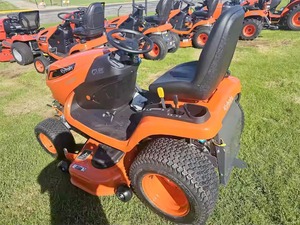 การดูแลสนามหญ้าที่ปราศจากความเครียด: Kubota G2020รถแทรกเตอร์ขนาดเล็ก - Product Image 4
