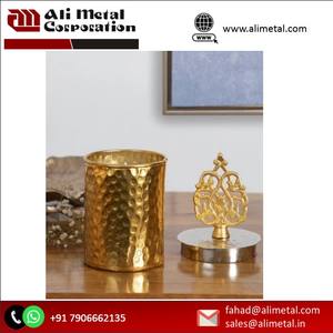 Conteneurs de bougies Pot de bougie en métal unique de couleur ronde personnalisée disponible avec couvercle pour bougie et entièrement personnalisation. - Product Image 2