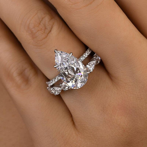 Ensemble de bague de fiançailles Moissanite taille poire 14K or blanc 2.25ct ensemble de bague de mariage en diamant Moissanite poire ensemble de mariée - Product Image 4