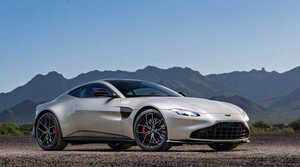 CLEAN 2021 A s t o n Martin Vantage Coupe 7-Speed Oportunidad al por mayor - Product Image 2