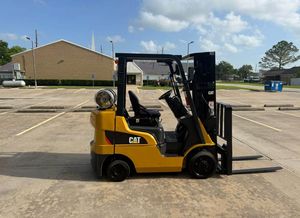 CHARIOT À FOURCHE PNEUMATIQUE CAT IC GP15N UTILISÉ FWD - Product Image 5