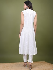 Nuevo Diseño, Vestido Anarkali Estampado para Mujer, de Algodón, Largo hasta la Rodilla, Elegante, para Uso Diario, con Bordado Floral, Cuello Mandarín, Sin Mangas - Product Image 4