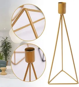Innovador candelabro de arte del hierro dorado creativo Metal Navidad decoración del hogar para sala de estar elegante soporte de vela - Product Image 1