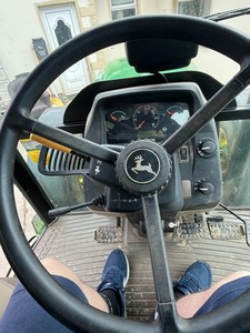 Tracteur Johhn Deere 2013, récemment entretenu en bon état, vendu en raison d'une mise à niveau. 2500 heures. Bon stockman ou tracteur de cour - Product Image 6