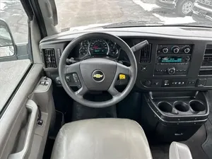 Chevrolet Express 2021 RWD 3500 d'occasion - Product Image 4