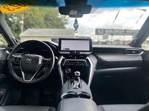 CleAN 2023 To-yo-ta Ve_n_za XLE AWD - Product Image 6