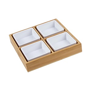 Elegante bandeja de metal ecológica con acabado de esmalte de color Elegante adición a las mesas de comedor salas de estar o ajustes de eventos - Product Image 1