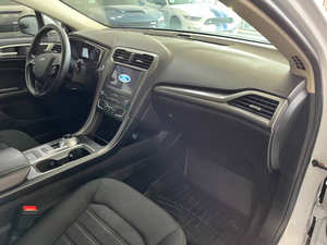 FORD Fusion 2020 en parfait état - Product Image 2