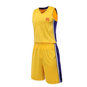 Uniforme de basket-ball de vêtements de sport fait meilleur matériau respirant léger en bas quantité minimale de commande fabriqué au Pakistan - Product Image 3
