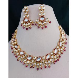 Look Royal Kundan Collier avec boucles d'oreilles Ensemble de bijoux de mariage élégant pour femmes filles Look simple Kundan Ensemble de colliers de mariée - Product Image 1