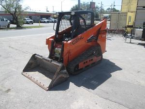 2019 Gehl RT105 Gasoline-Powered Compact <b>Track</b> Loader with Low Fuel Consumption Hydraulic <b>Pump</b> & Gear Components - Product Image 3