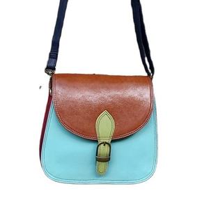 Sac à bandoulière élégant en cuir véritable recyclé marron et bleu, écologique et durable pour femmes, fabriqué en Inde - Product Image 1