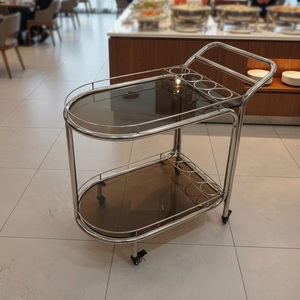 Proveedor indio Carro de acero inoxidable resistente a la corrosión de larga duración con 3 niveles y base rodante para restaurante y catering - Product Image 5