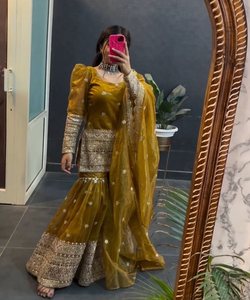 ชุดเดรสผู้หญิงสไตล์รัสเซียแบบดั้งเดิม ผ้าลินินและผ้าไหม ราคาส่งสุดคุ้ม - Product Image 1