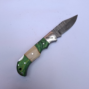 Couteau pliant Damas fait main sur mesure, couteau de survie multifonctionnel de poche pour l'extérieur avec manche en os et en bois de Pakka - Product Image 3
