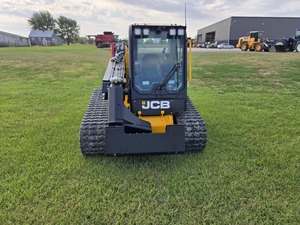 รถตักล้อยาง JCB 3TS เครื่องยนต์ดีเซล น้ำหนัก 769 กก. รถตักขนาดกะทัดรัดพร้อมแรงยกสูง 92 กิโลวัตต์ ความจุบุ้งกี๋ 0.5-1.2 ลูกบาศก์เมตร - Product Image 2