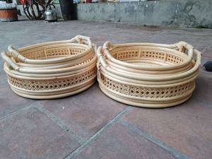 Ensemble de 2 plateaux de service en rotin avec poignées fabriqués à la main du Vietnam - Product Image 4