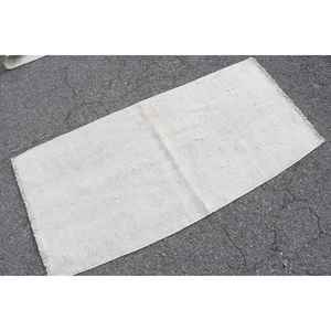 Alfombra Vintage de 2.4x4.9 pies, Alfombra Turca, Alfombra Blanca de Lana del Suroeste - Product Image 2