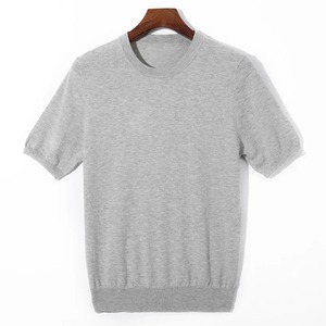 เสื้อสเวตเตอร์ถักแขนสั้นสำหรับผู้ชายเสื้อสเวตเตอร์คอกลมสีทึบระบายอากาศได้ดีใหม่ฤดูร้อน - Product Image 6