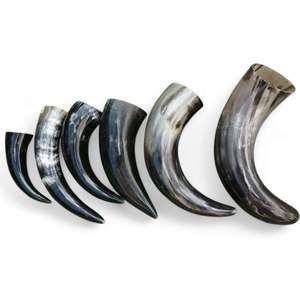 Cuerno vikingo auténtico para beber, estilo religioso tallado, soporte de hierro de la mejor calidad y taza segura para alimentos, taza de cerveza nórdica sin fugas - Product Image 1