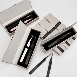 Pince à épiler d'extension de cils à poignée diamantée pailletée de précision en acier inoxydable à 90 degrés avec logo personnalisé - Product Image 2