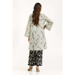 ชุดเซ็ตผ้าแคมบริคพิมพ์ลายขาวดำลำลองสำหรับผู้หญิง ชุดฤดูใบไม้ผลิ/ฤดูร้อน 2 ชิ้น กางเกงขาสั้นผ้าเครป - Product Image 1