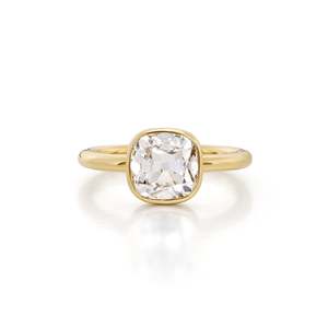 Anillo de compromiso Pristine Old Mine Cushion con diamante cultivado en laboratorio de 2.26 ct, color D-F, claridad VVS1-VS2, en oro de 14K y 18K para la futura novia. - Product Image 1