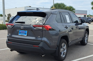 Véhicules Toyota Rav4 Hybride LE 2025 d'Occasion Certifiés Boîte Automatique Intérieur Sombre Sièges en Cuir ACC Conduite à Gauche ou à Droite - Product Image 6