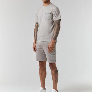 Conjunto de Camiseta y Pantalones Cortos para Hombre, 100% Algodón, Camiseta de Manga Corta y Pantalones Cortos Cargo, 2 Piezas con Diseño y Estampado Personalizados - Product Image 5