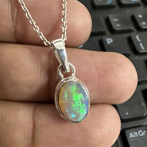 Pendentif en pierre précieuse opale de feu éthiopienne naturelle en argent sterling 925, pierre de naissance d'octobre, breloque opale - Product Image 4
