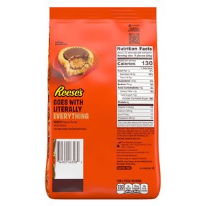 REESE'S Miniatures Milk Chocolate Peanut Butter Cups, Candy Party Pack, 30 oz - Product Image 2