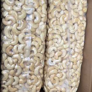 Vente en vrac bon marché prêt à expédier Noix de cajou Santigo Viet Nam W320 Noix de cajou grillées biologiques à faible quantité minimale de commande - Product Image 2