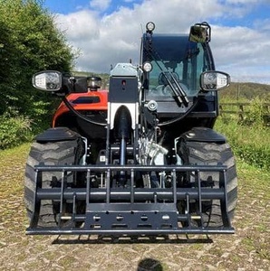 Chargeuse sur pneus compacte Kubota KTH485-2, moteur diesel, couple élevé, rayon de braquage court, équipement de construction, plus de 5 ans - Product Image 2