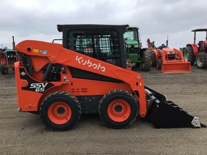 รถตักล้อยางขนาดเล็ก Kubota SSV65 เครื่องยนต์ดีเซล กำลัง 75 กิโลวัตต์ พร้อมประสิทธิภาพการทำงานสูง - Product Image 2