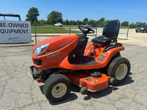 Tractor cortacésped Kubo GR2020 GR2120, el más vendido, con cuchillas resistentes y asiento cómodo para un jardín fácil de cuidar. - Product Image 3