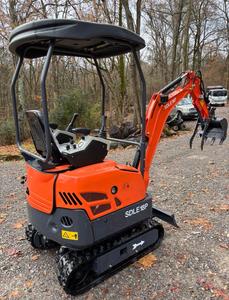 ENVÍO GRATUITO, Miniexcavadora de Orugas de 1 Tonelada, Nueva, con Certificación EPA y CE, Motor de Gasolina Briggs de 15 hp, ROPS Abierto, Pulgar Hidráulico - Product Image 2