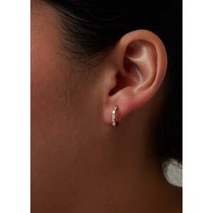 Diamond <b>Huggie</b> Earrings Ellie Baguette Collection - Product Image 6