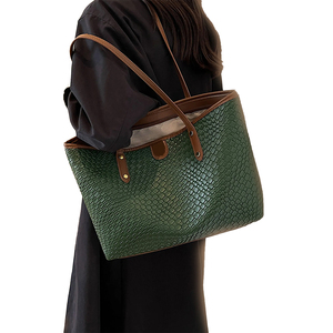 Sac à main à fermeture à glissière de bureau quotidien pour femmes de qualité de luxe à double poignée avec fonction pliable - Product Image 4