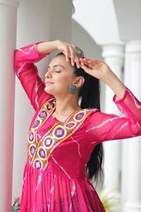 Increíble Georgette de color con estampado Leheriya y trabajo de parche Kutchi Kurti Suministro de fábrica al por mayor al precio más bajo - Product Image 6