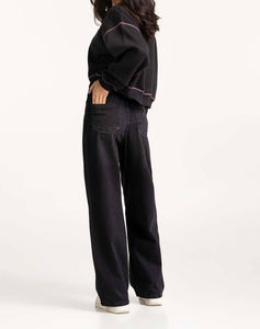 Top corto liso de color liso para mujer, jersey de manga larga personalizado al por mayor, sudaderas con capucha de mujer con técnica de lavado ácido - Product Image 3